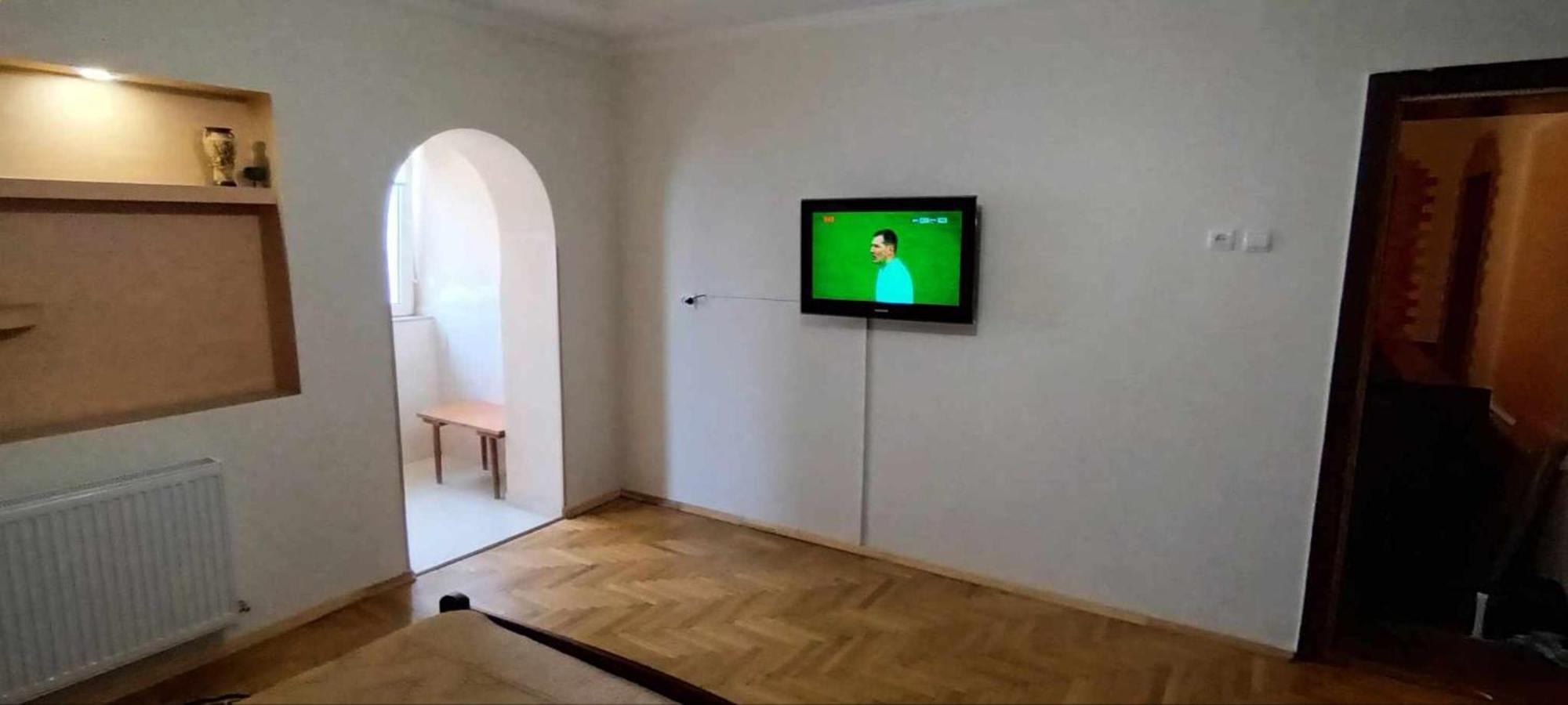 Sima Villa Berehove  Exteriör bild