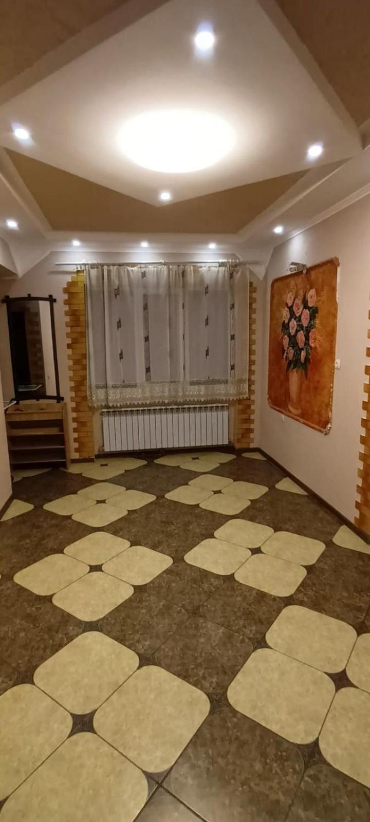 Sima Villa Berehove  Exteriör bild